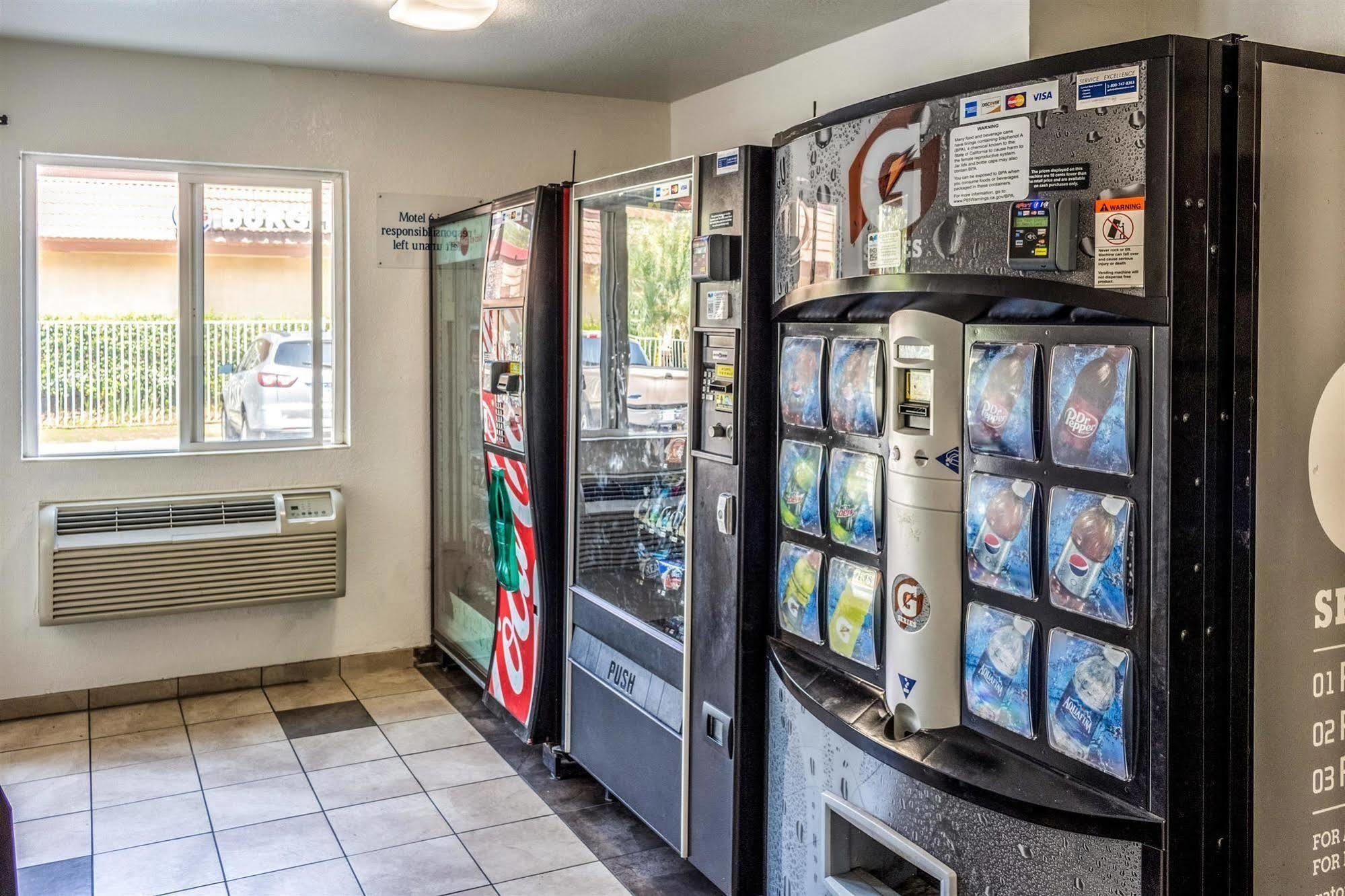 Motel 6-Bakersfield, Ca - East Exterior photo